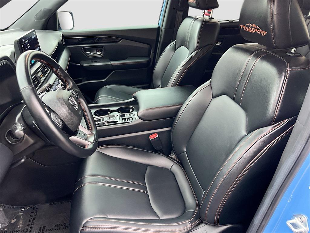 used 2025 Honda Pilot car, priced at $36,500