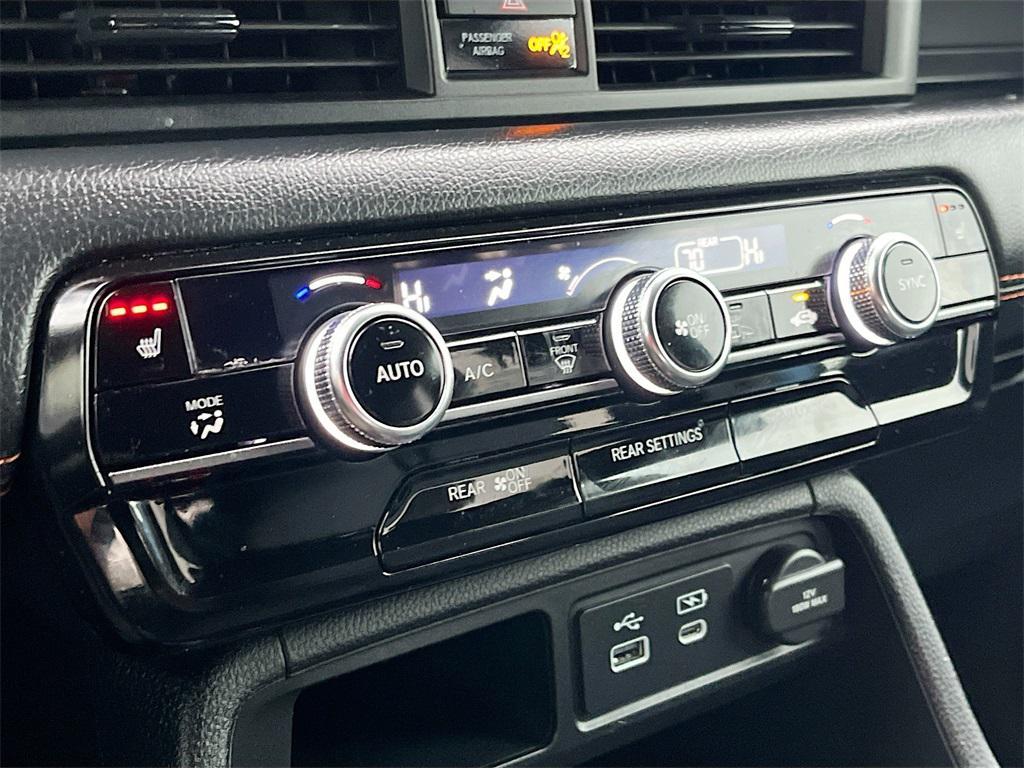 used 2025 Honda Pilot car, priced at $36,500