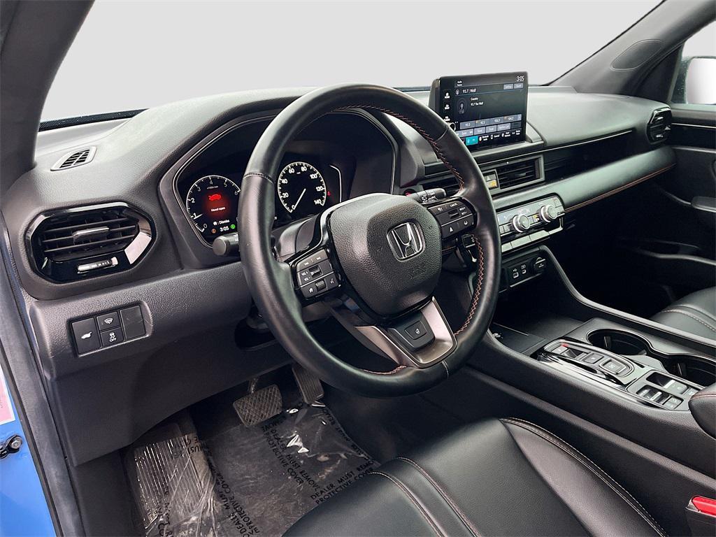 used 2025 Honda Pilot car, priced at $36,500
