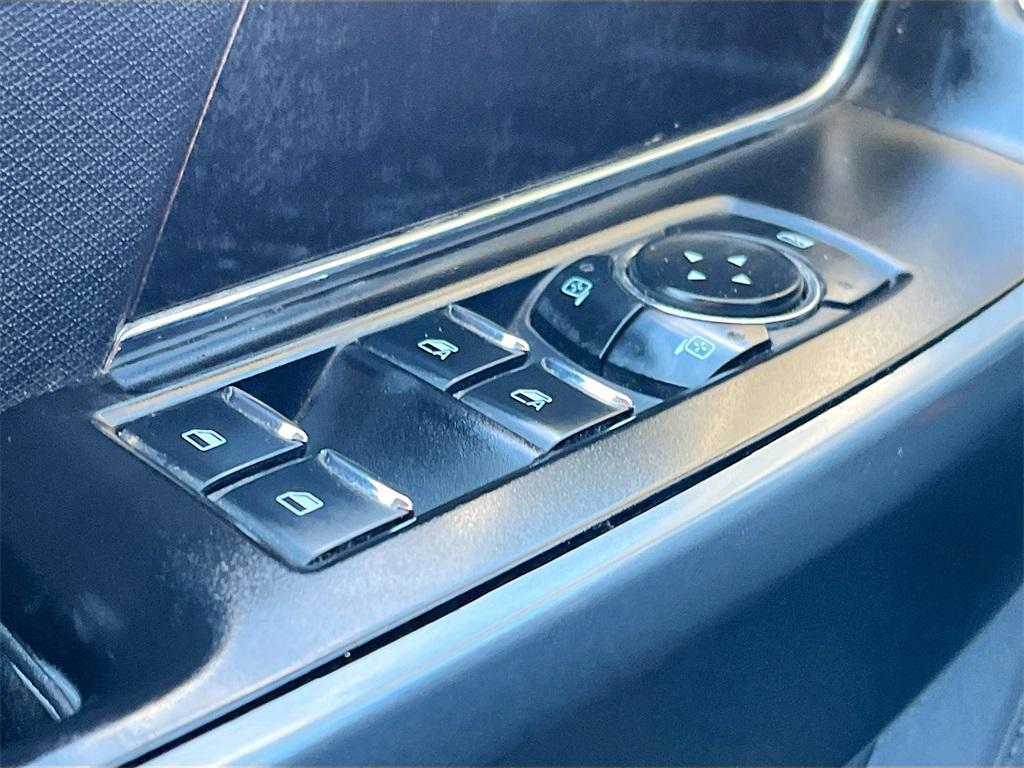 used 2023 Ford F-150 car, priced at $33,100