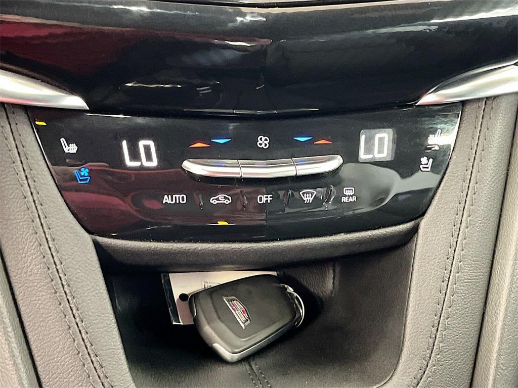 used 2024 Cadillac XT6 car, priced at $40,500