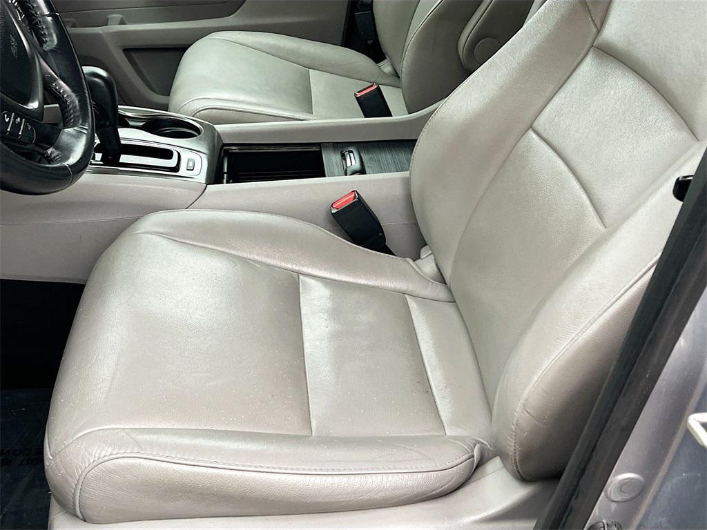 used 2017 Honda Pilot car, priced at $13,700