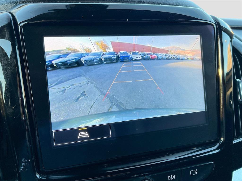 used 2022 Chevrolet Traverse car, priced at $25,300