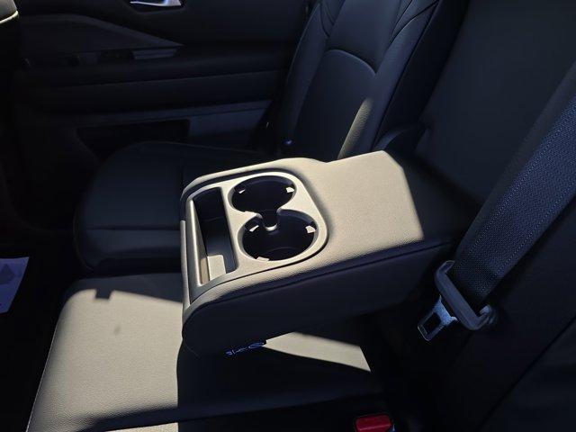 new 2025 Nissan Pathfinder car, priced at $38,785