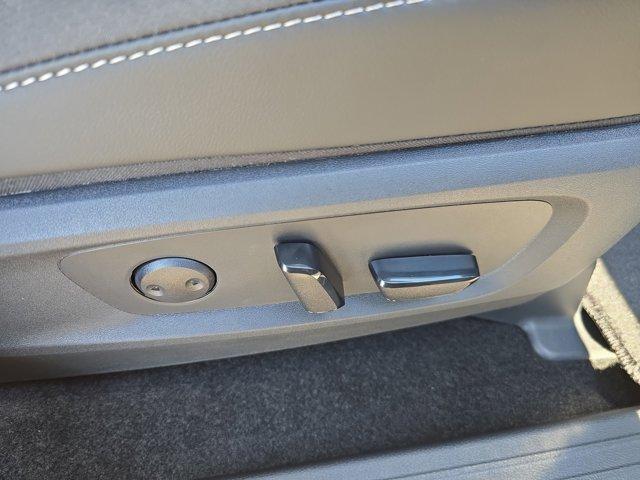 new 2025 Nissan Pathfinder car, priced at $38,785