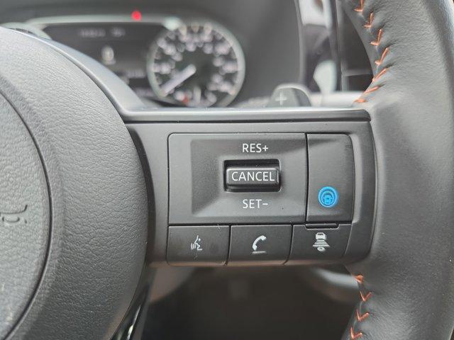 2025 Obsidian Green Pearl/Super Black Nissan Pathfinder