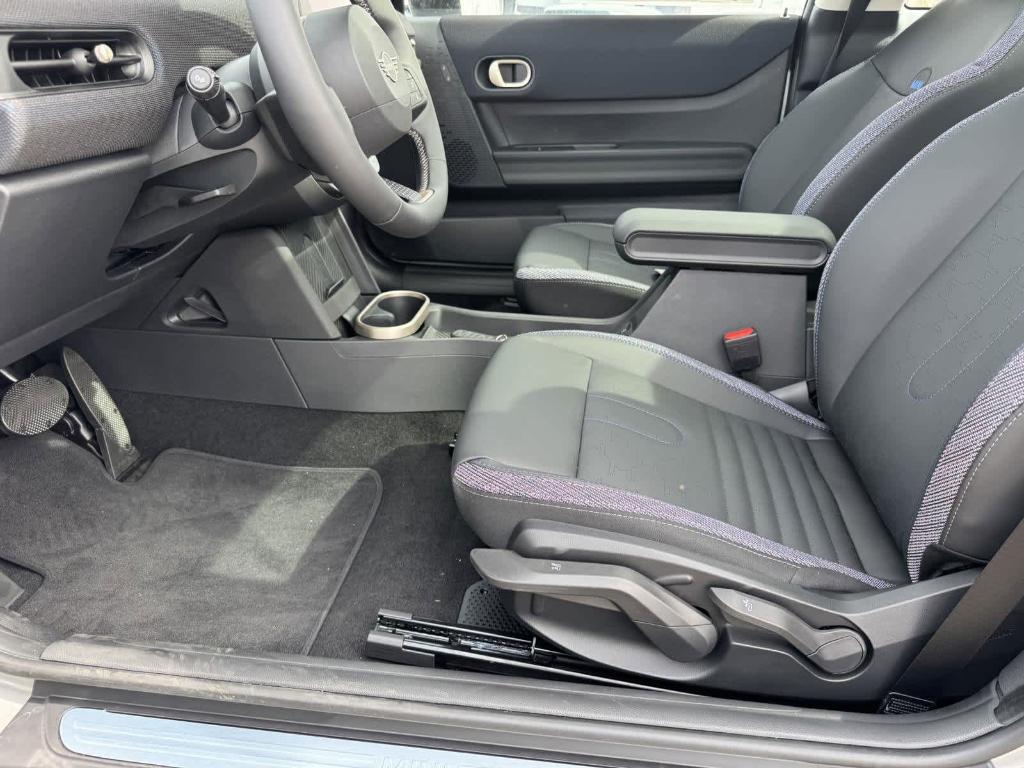 new 2025 MINI Hardtop car, priced at $37,345