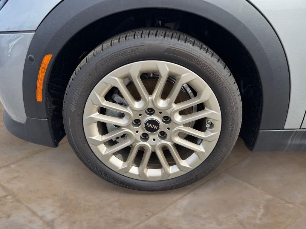 new 2025 MINI Hardtop car, priced at $37,345