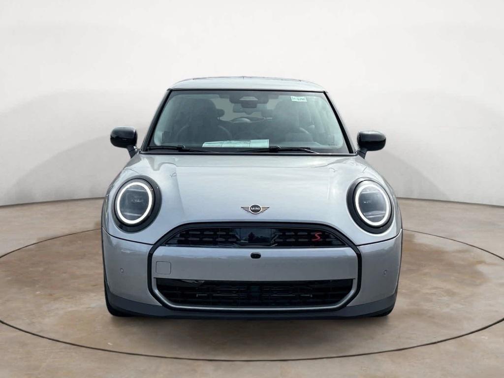 new 2025 MINI Hardtop car, priced at $37,345