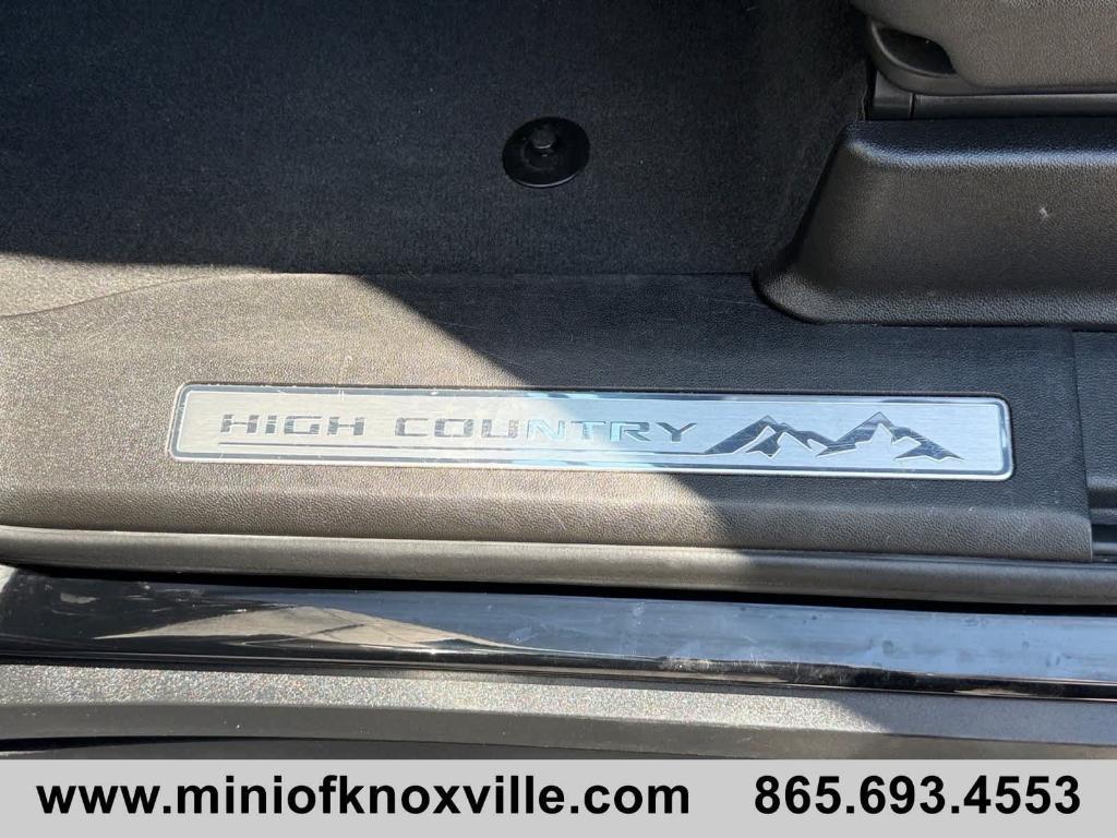 used 2022 Chevrolet Suburban car, priced at $55,901
