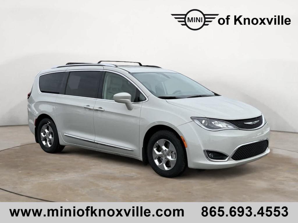 used 2020 Chrysler Pacifica Hybrid car, priced at $18,901