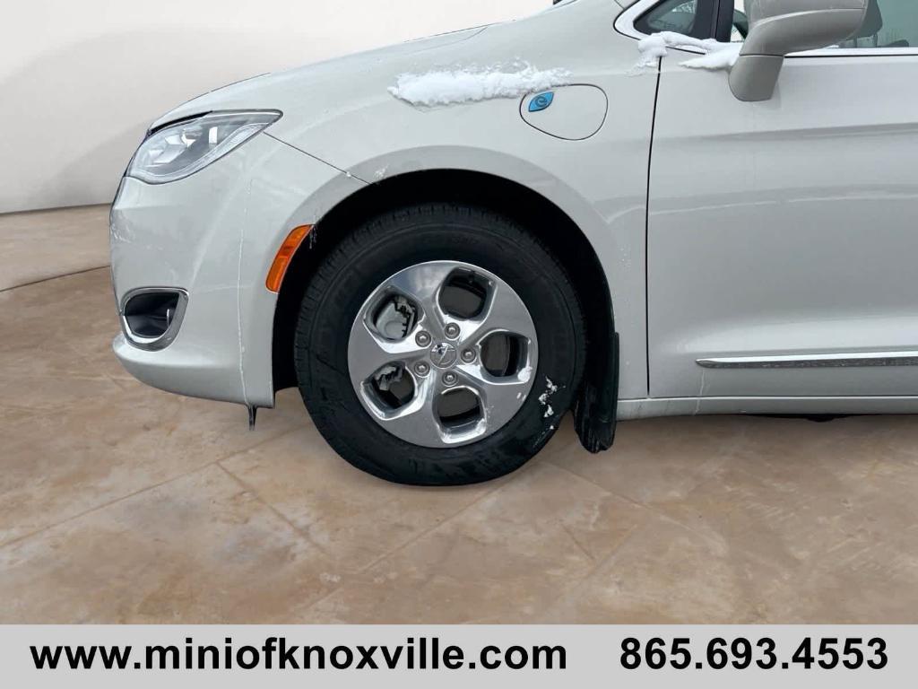used 2020 Chrysler Pacifica Hybrid car, priced at $18,901
