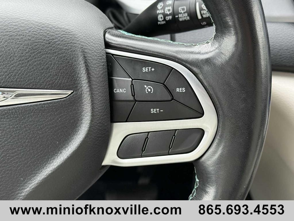 used 2020 Chrysler Pacifica Hybrid car, priced at $18,901