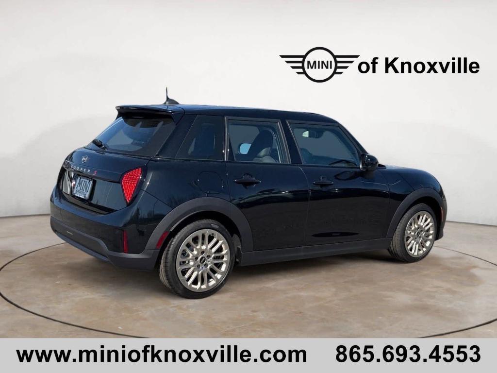 new 2025 MINI Hardtop car, priced at $38,810