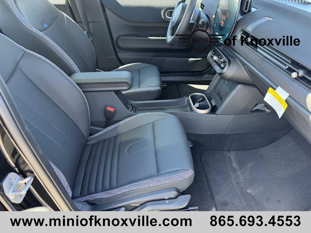 new 2025 MINI Hardtop car, priced at $36,900