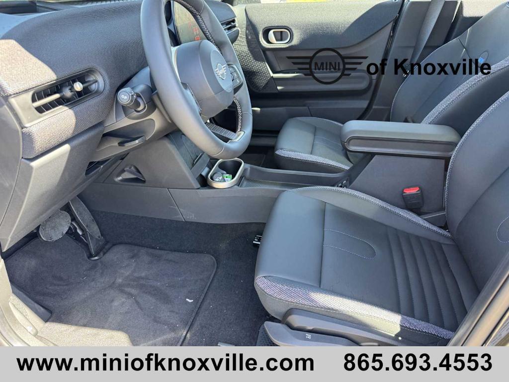 new 2025 MINI Hardtop car, priced at $36,900