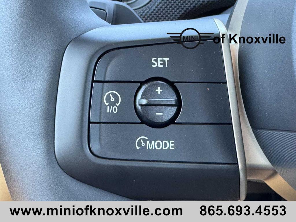 new 2025 MINI Hardtop car, priced at $36,900