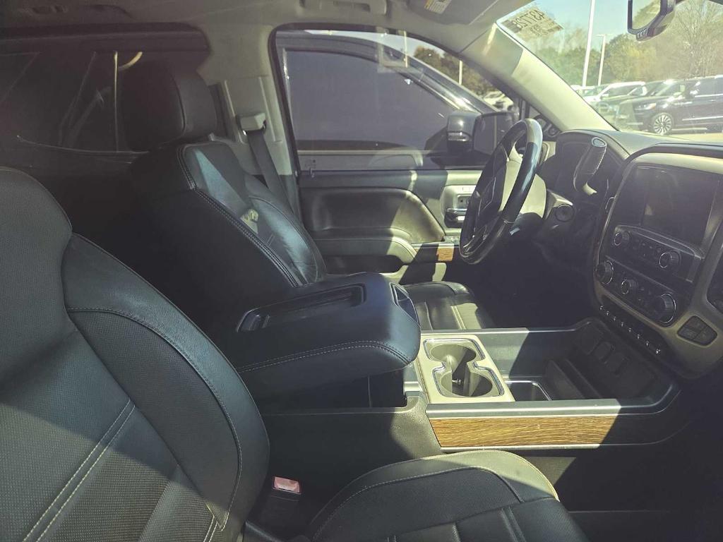 used 2017 GMC Sierra 1500 car, priced at $27,901