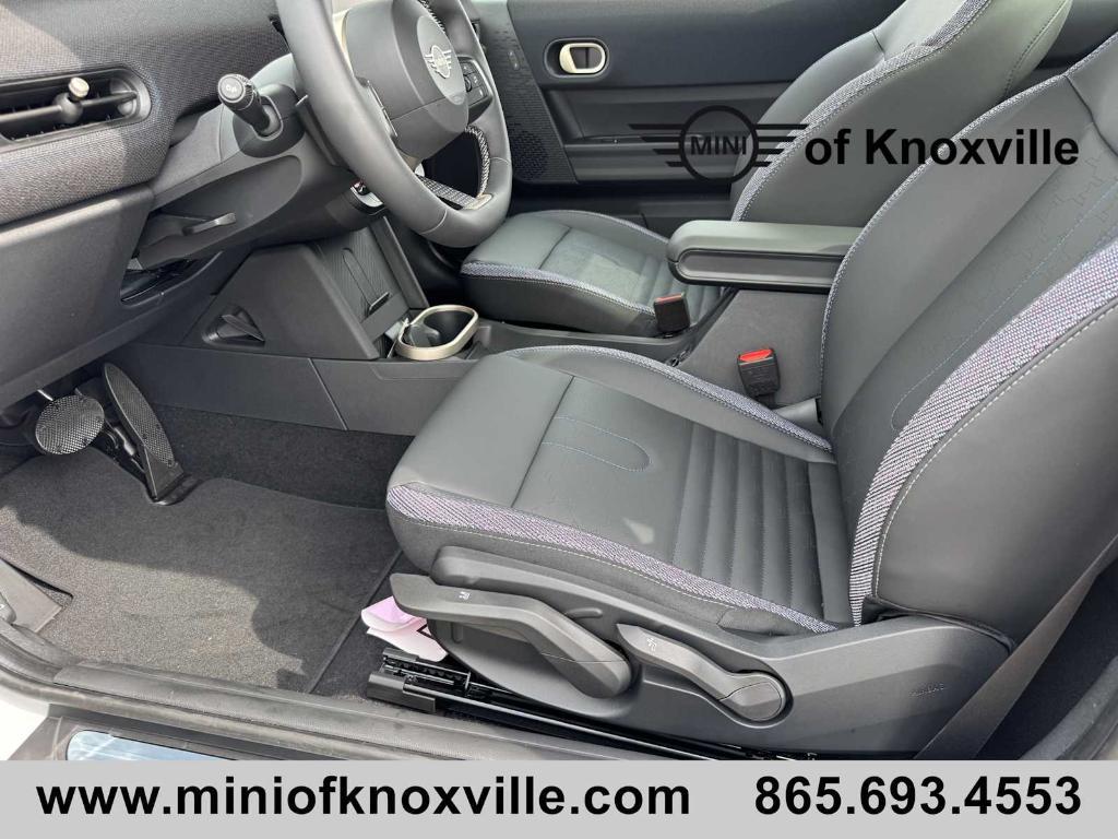 new 2025 MINI Hardtop car, priced at $37,380