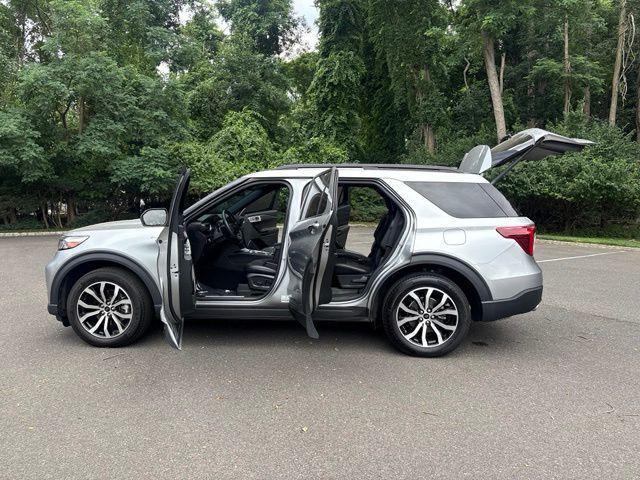 used 2024 Ford Explorer car, priced at $40,244