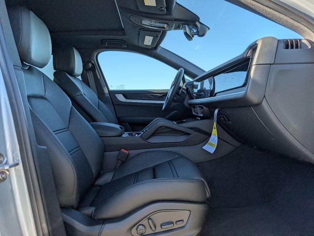 new 2026 Porsche Cayenne car, priced at $109,510
