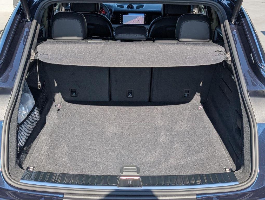 new 2026 Porsche Cayenne car, priced at $114,920