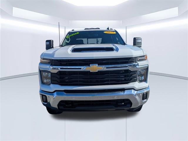 used 2025 Chevrolet Silverado 2500 car, priced at $65,900