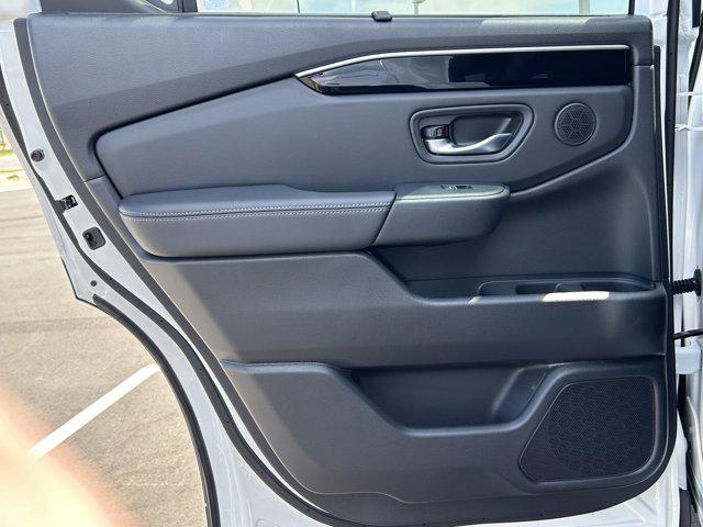 new 2025 Honda Pilot car, priced at $48,499