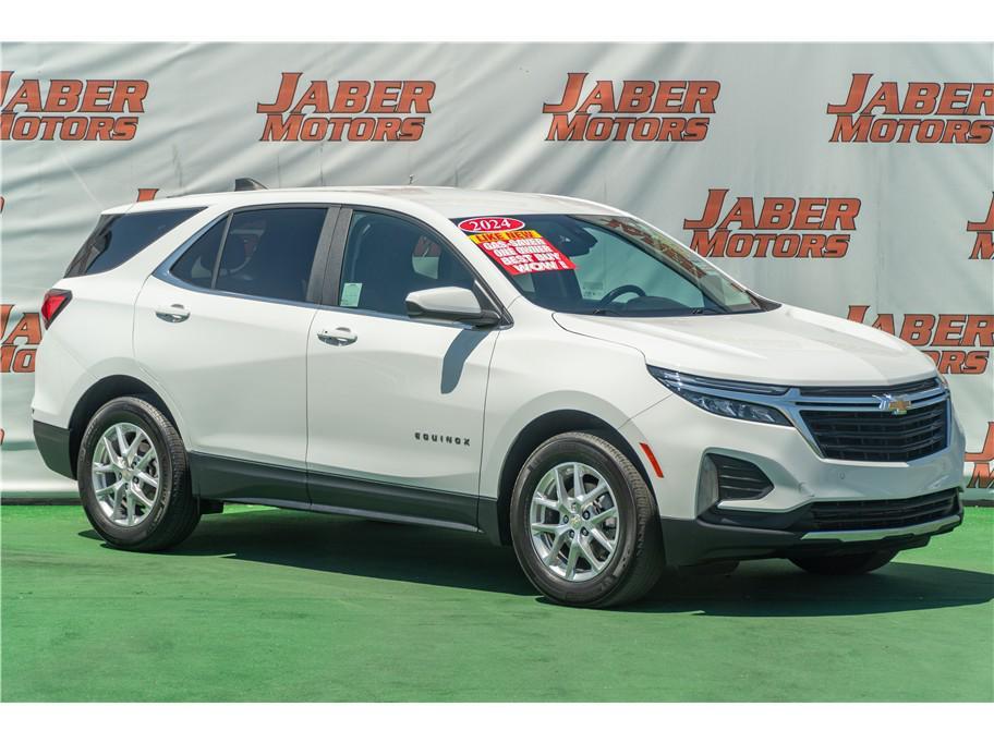 used 2024 Chevrolet Equinox car, priced at $17,999