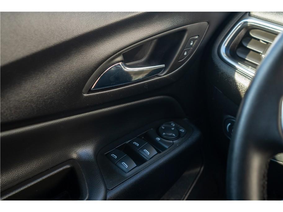 used 2023 Chevrolet Equinox car, priced at $17,999