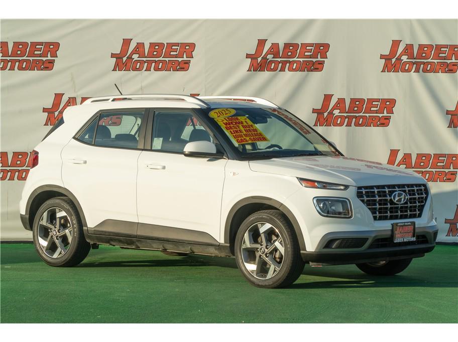 used 2025 Hyundai Venue car, priced at $19,999