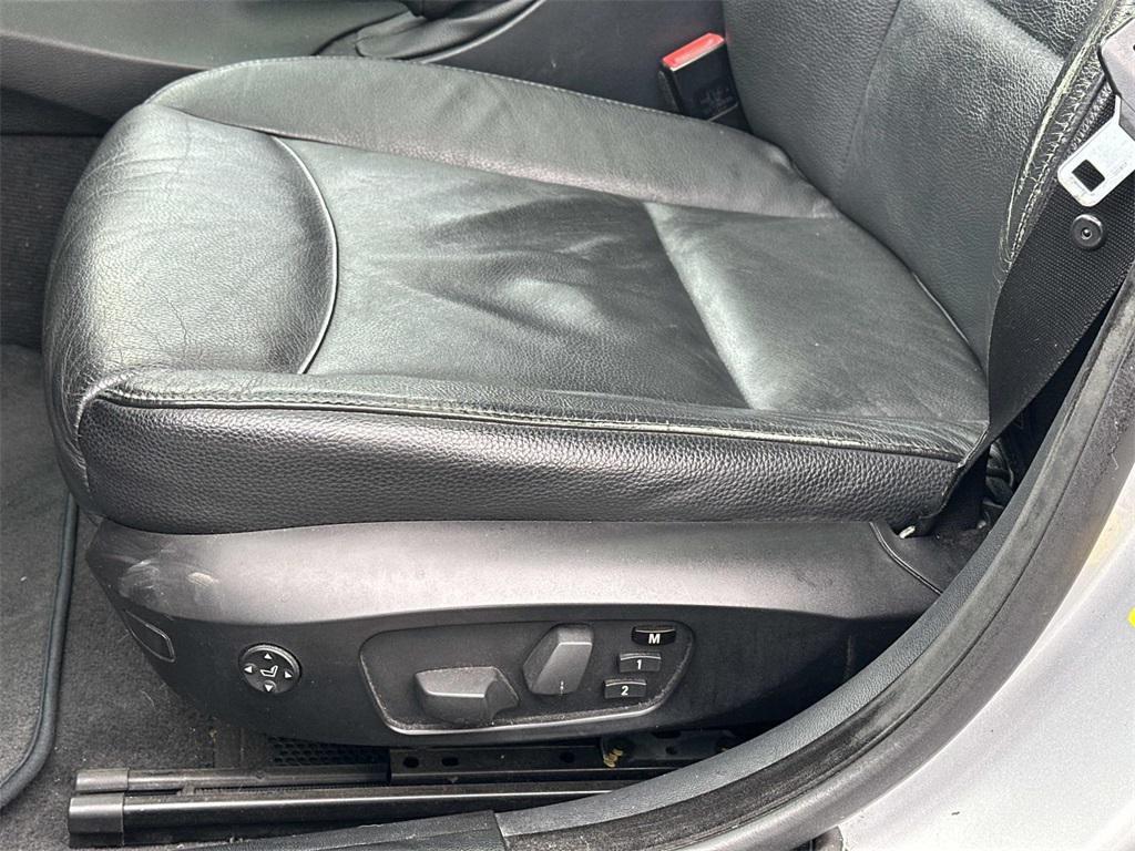 used 2010 BMW 328 car, priced at $5,888