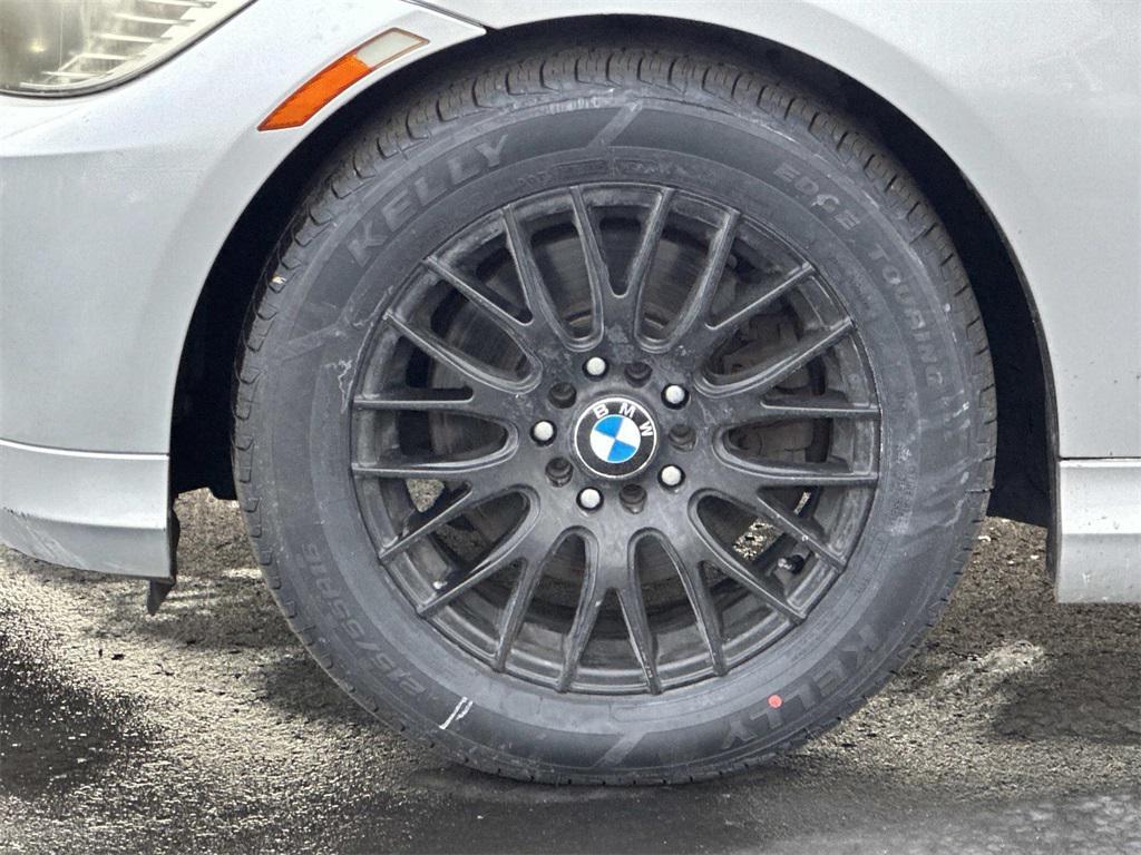 used 2010 BMW 328 car, priced at $5,888