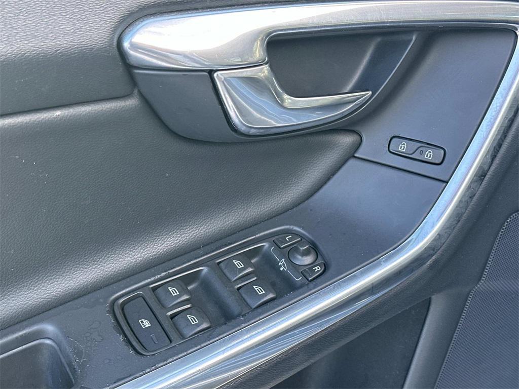 used 2017 Volvo V60 Cross Country car, priced at $12,494