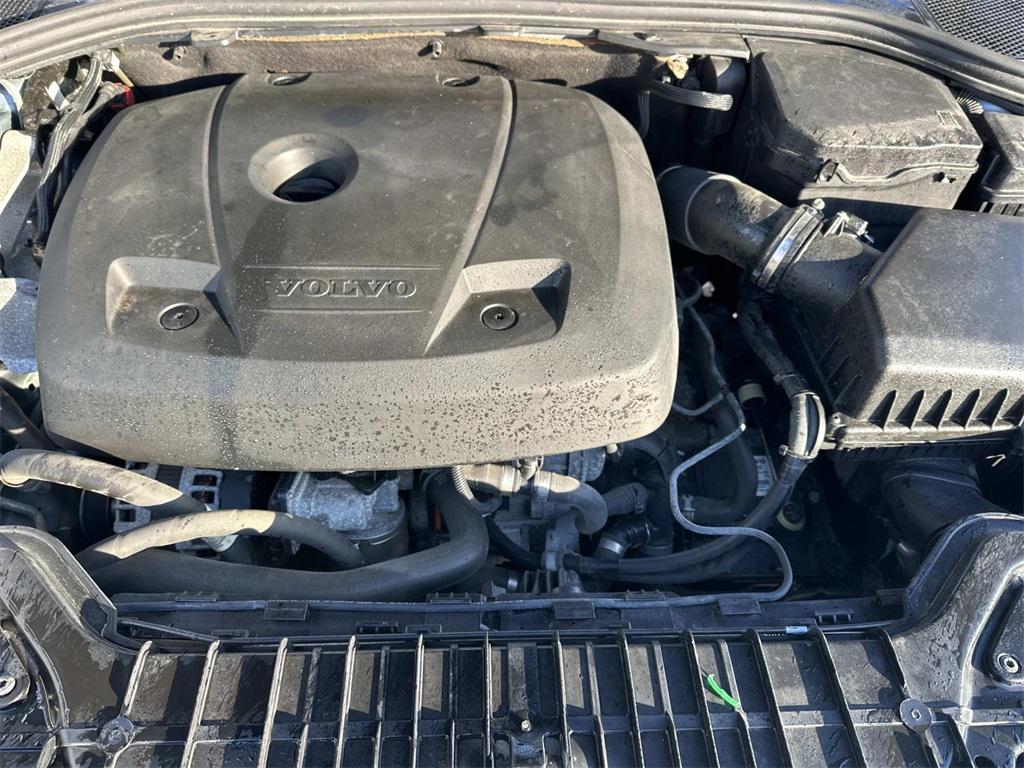 used 2017 Volvo V60 Cross Country car, priced at $12,494