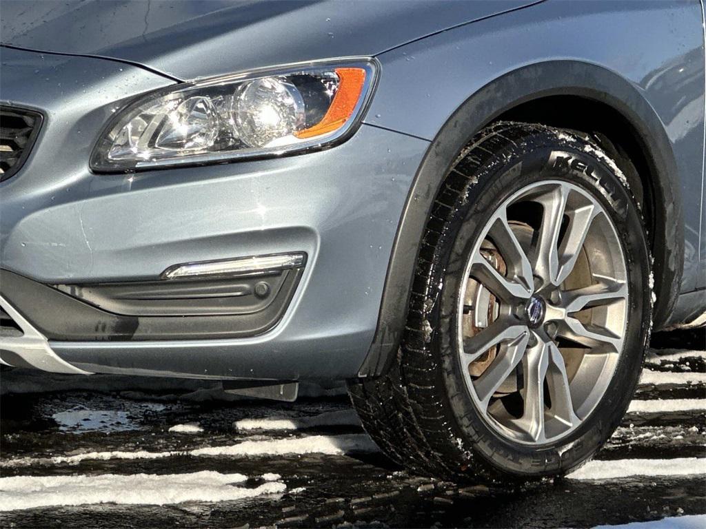 used 2017 Volvo V60 Cross Country car, priced at $12,494