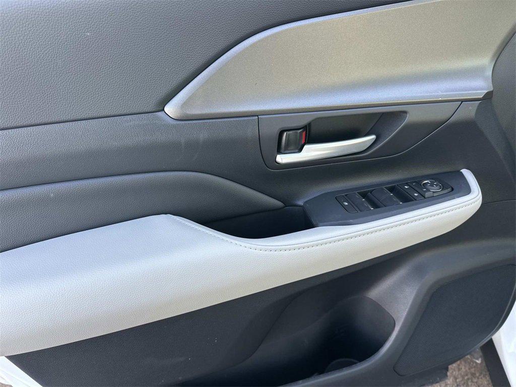 new 2026 Toyota Grand Highlander car, priced at $46,500