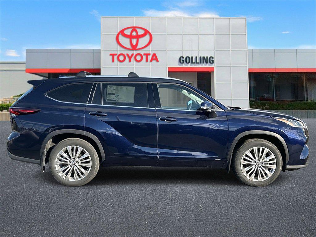 new 2026 Toyota Highlander Hybrid car, priced at $56,995