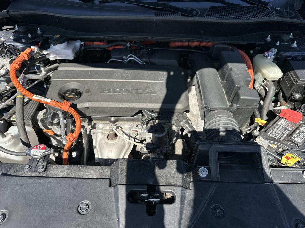 used 2025 Honda CR-V Hybrid car, priced at $31,980