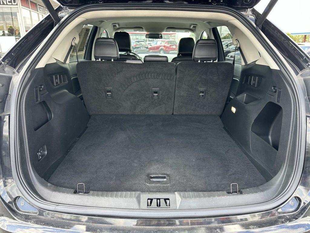 used 2024 Ford Edge car, priced at $24,900
