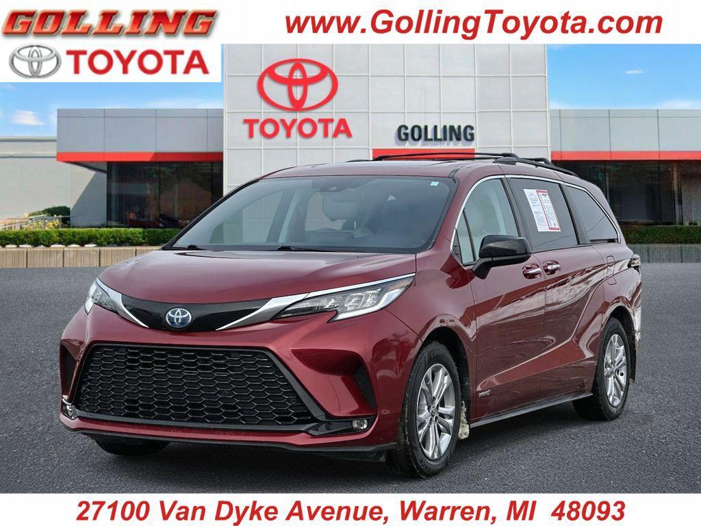 used 2021 Toyota Sienna car, priced at $29,200