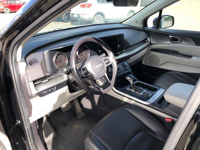 used 2024 Kia Carnival car, priced at $29,300