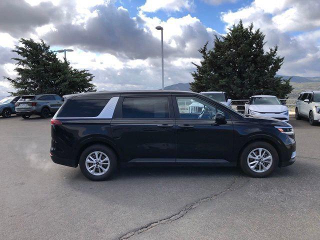used 2024 Kia Carnival car, priced at $29,300