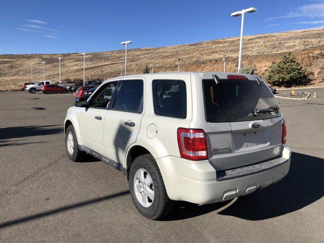 used 2009 Ford Escape car, priced at $9,033