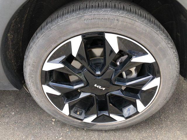 used 2024 Kia Sorento car, priced at $32,700