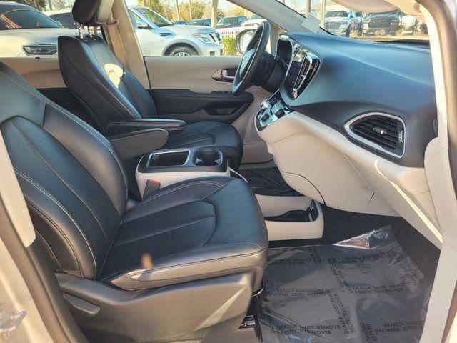 used 2024 Chrysler Pacifica car, priced at $25,000