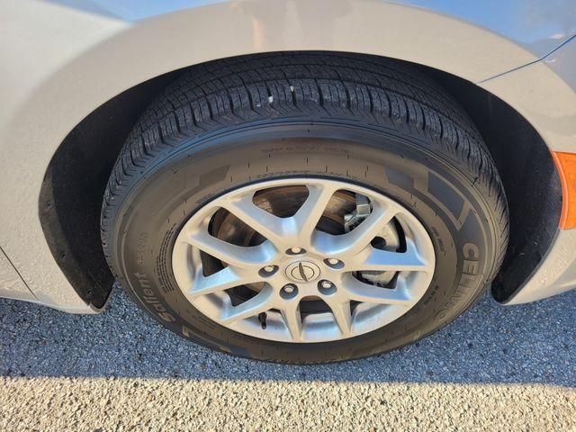 used 2024 Chrysler Pacifica car, priced at $25,000