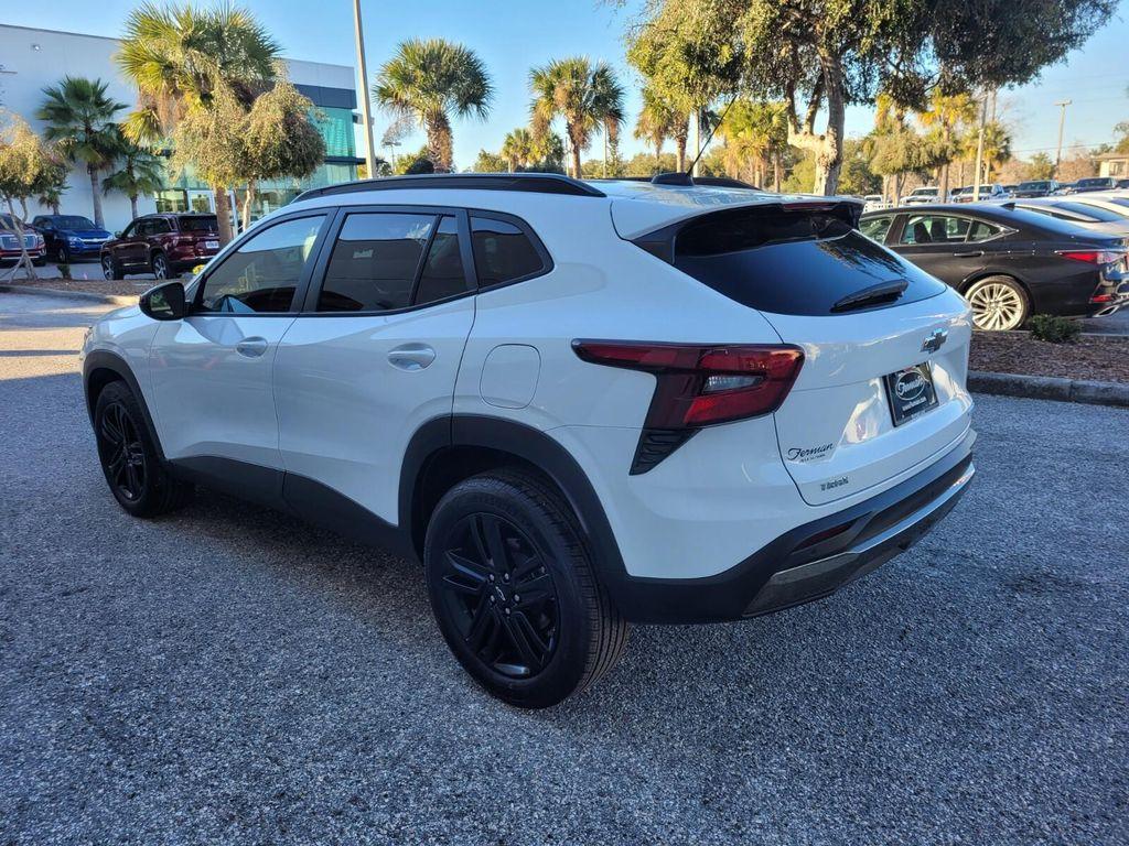 used 2024 Chevrolet Trax car, priced at $20,885