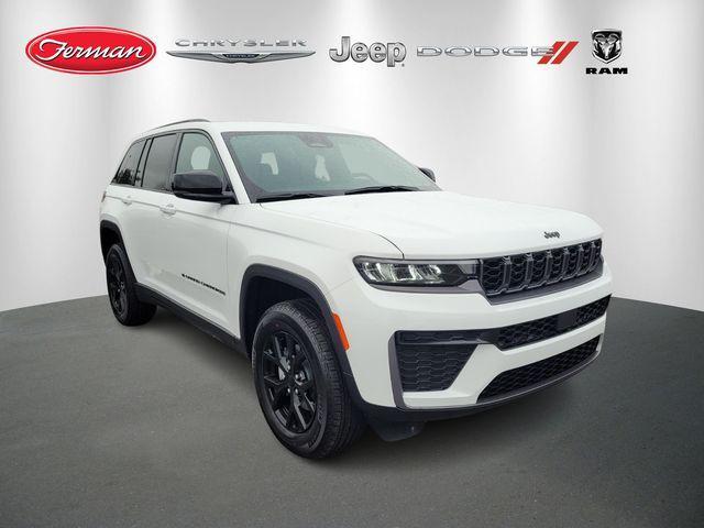 new 2026 Jeep Grand Cherokee car, priced at $42,677