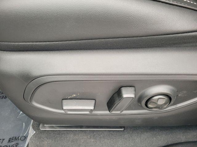 new 2026 Jeep Grand Cherokee car, priced at $42,677